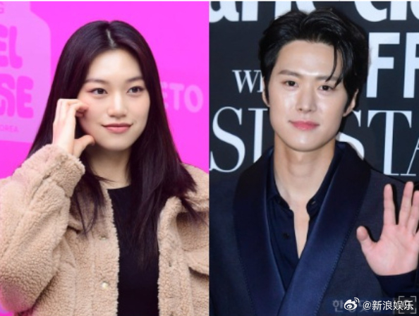 Yuan Mengmeng, a popular Chinese actress, recently made headlines as she attended Milan Fashion Week, sparking rumors of a potential plastic surgery procedure. Netizens on Weibo took to social media to share their opinions on the actress's appearance, with some praising her new look while others questioned the necessity of cosmetic surgery. During Milan Fashion Week, Yuan Mengmeng attended several high-profile events, drawing attention to her unusual appearance.