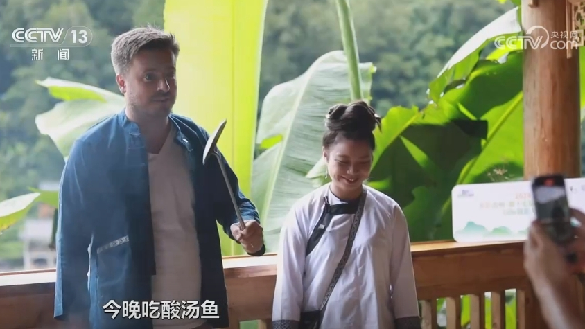 Taste of Appreciation: Foreign Vlogger Promotes Chinese Culture through Food Chronicles